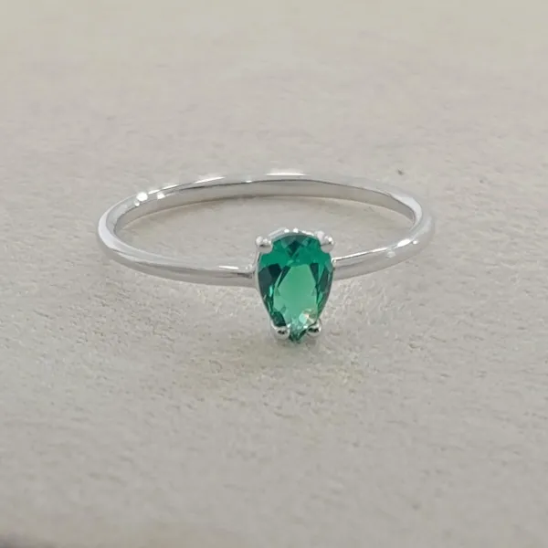 14K Gold Ring Apple Cut Green zircon