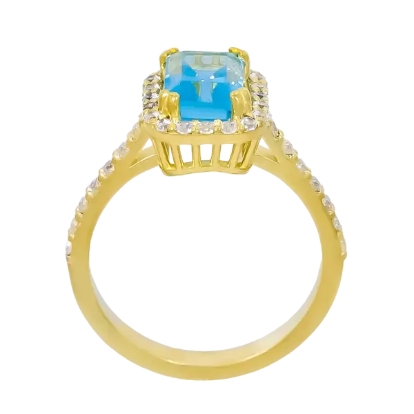 Gold Ring with Blue Topaz 