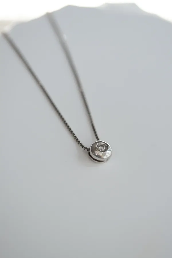 18K Gold Pendant Locket Diamond