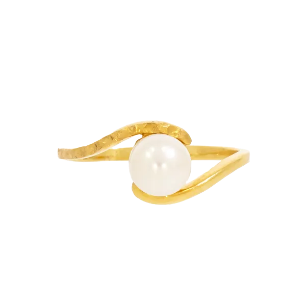 14K Yellow Gold Ring with Pearl 
