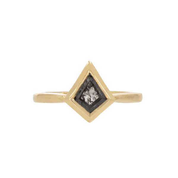 14K Gold Ring  Salt & Pepper Kite Diamond 0.8ct